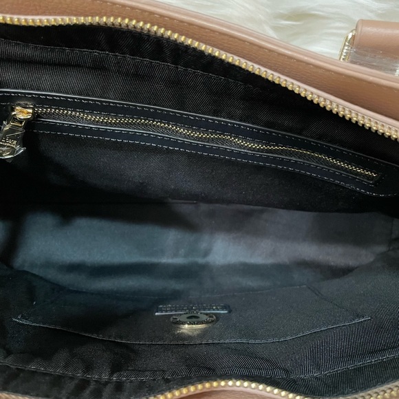 Brand New Love Moschino Tote - Picture 7 of 9